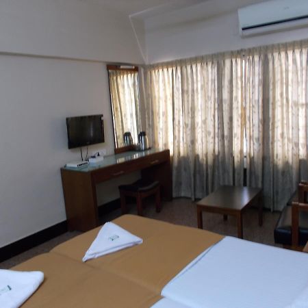 Biju'S Tourist Home Kochi Екстер'єр фото
