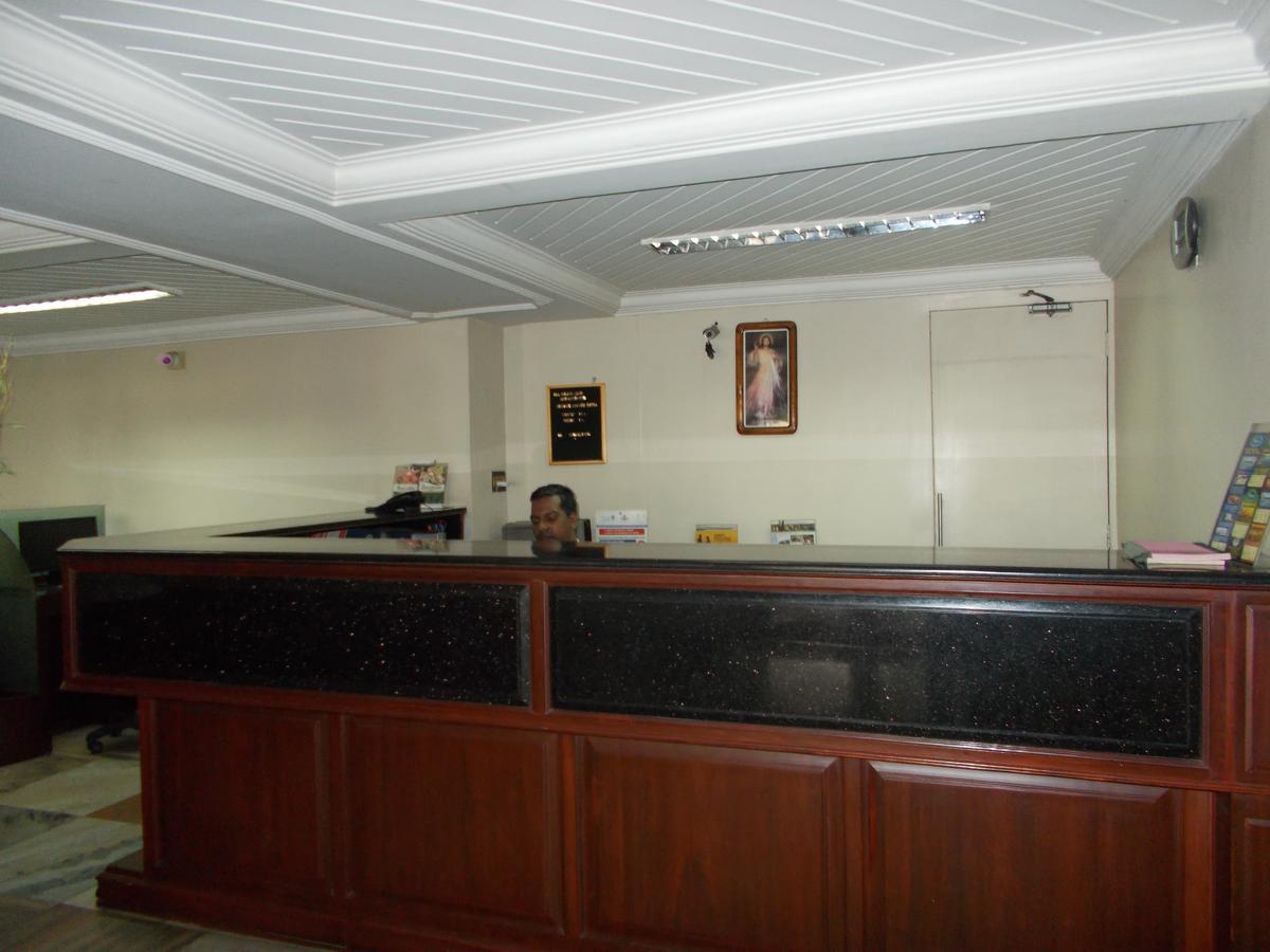 Biju'S Tourist Home Kochi Екстер'єр фото